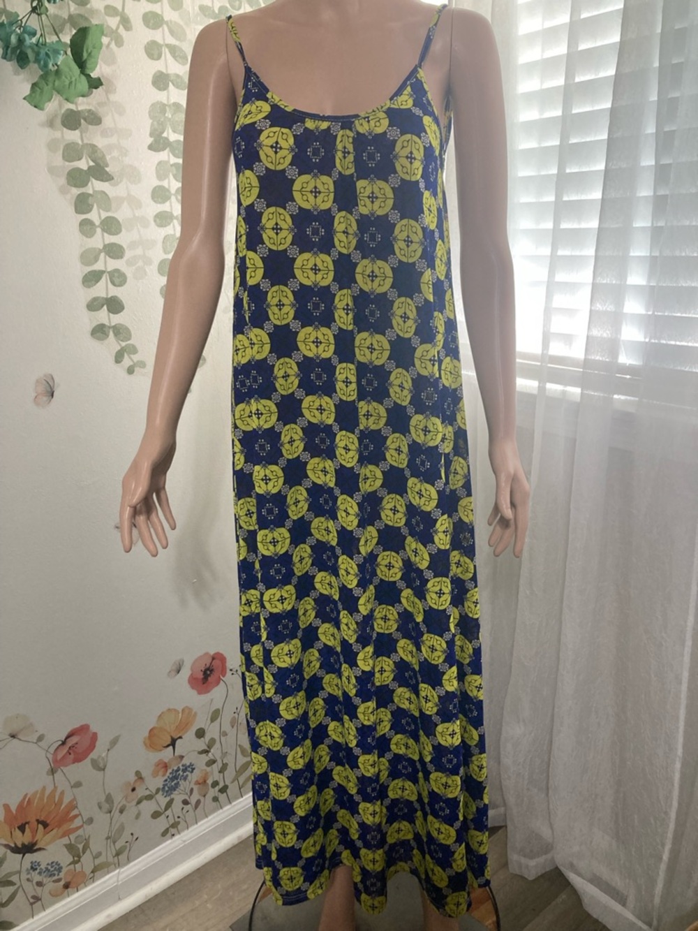 💎 (4/$30) Sz OS India Boutique Navy and Yellow Floral Maxi Slip Dress